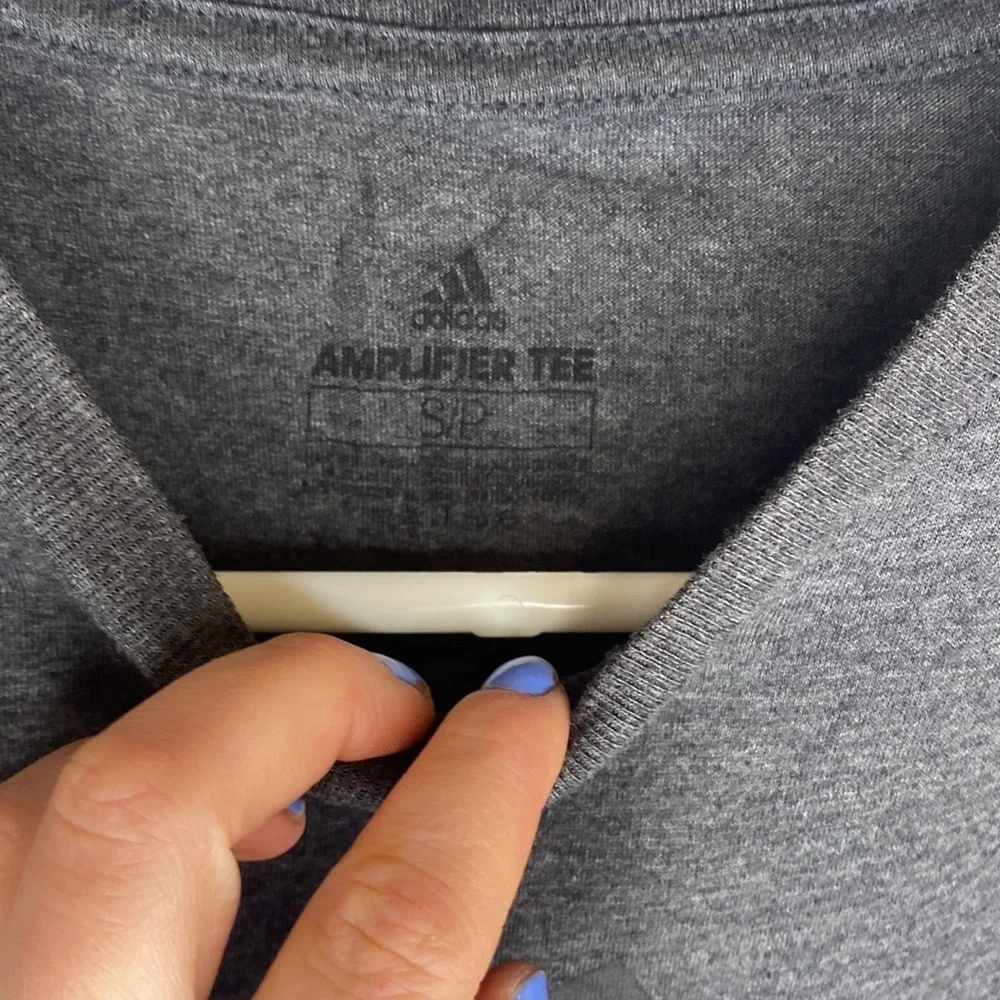 ADIDAS short sleeve t-shirt